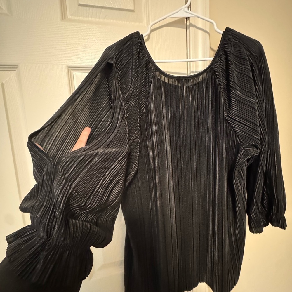 Cato Black Pleated Blouse - Picture 4 of 8